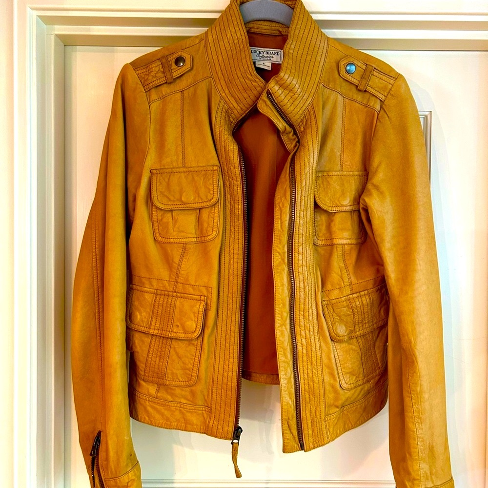 Women’s leather jacket